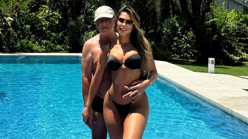 Clara Brasil contou como costuma lidar com as críticas que recebe - Foto: Reprodução/ Instagram@clarabrasiloficial